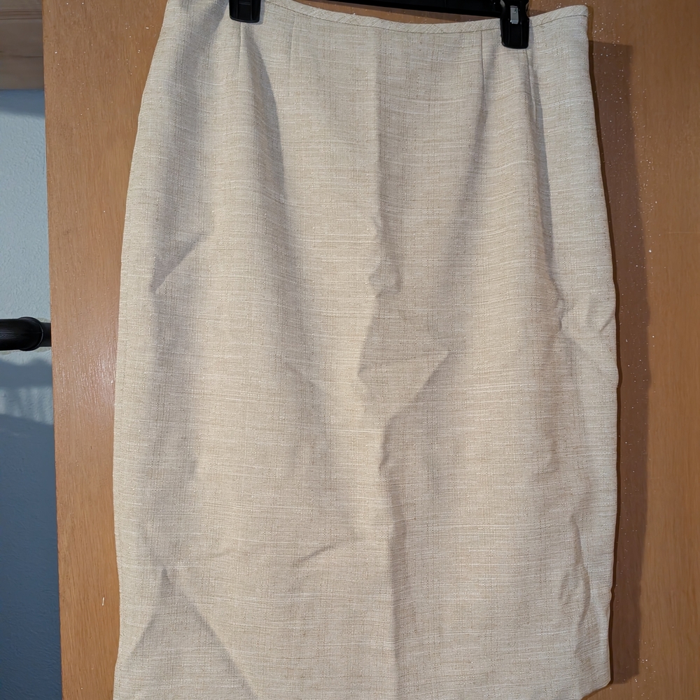 Women's Beige Blazer and Skirt Set - Picture 8 of 13